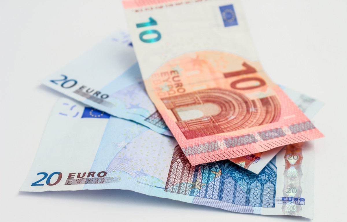 Evo šta treba uraditi ukoliko vam još uvek nije stiglo 30 evra od države