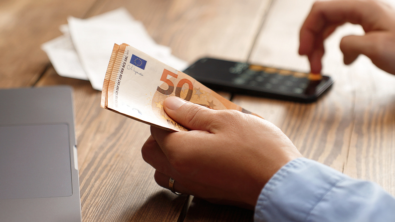 Love radnike na crno - zanimanje koje je traženo u Nemačkoj, a plata im ide od 2.600 € mesečno