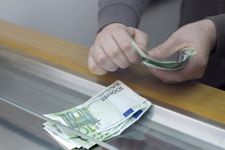 Kolika je zarada najplaćenijeg premijera na svetu?