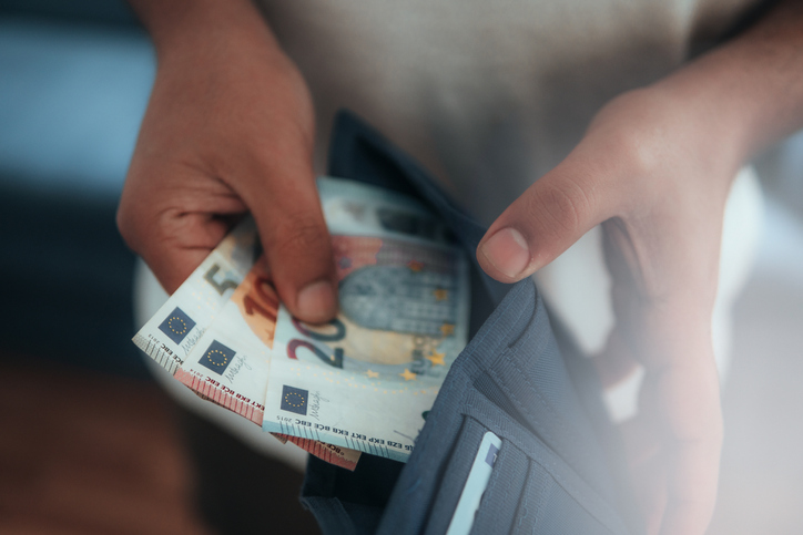 Kako da se rešite šefova i radnog vremena, a da zaradite i do 10.000 € mesečno?
