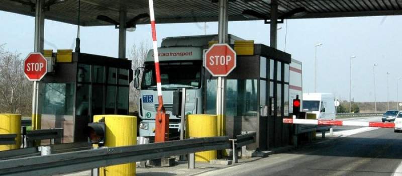 NOVINE NA NAPLATNIM RAMPAMA: I pripejd i postpejd elektronska naplata