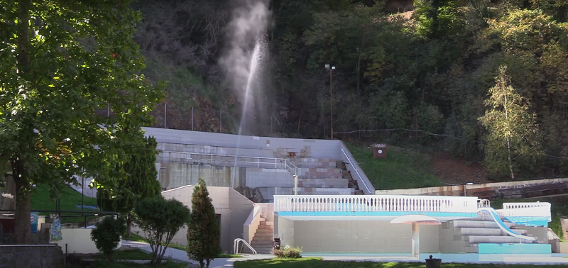 Dve banje jedna do druge - idealna mesta za lečenje i jeftin odmor